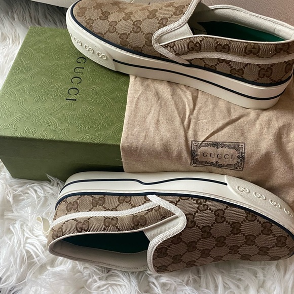 Gucci slip-on Sneakers and dust bag! Only worn one time! - Picture 2 of 3